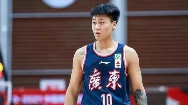 罗马联赛上一轮主场2-0击败那不勒斯，避免连败情况的出现，重返胜轨，士气得以提升。